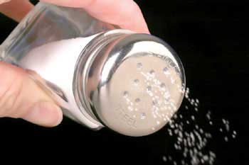 درمان 72 بلا با خوردن نمک در آغاز و پایان غذا - وبسایت بستنی نوبهار