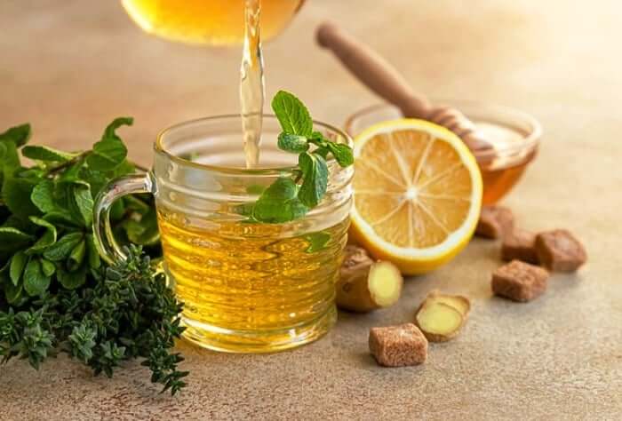 نوشیدنی های گیاهی و طبیعی مناسب برای درمان سرماخوردگی