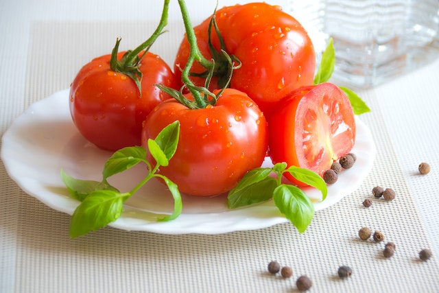 آب گوجه فرنگی برای کاهش وزن